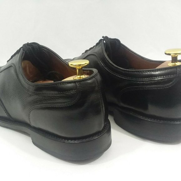 Allen Edmonds \'Winhall\' Black Cap Toe Oxford Shoes